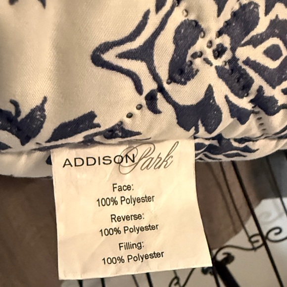 French Country Blue and White Patterned Tote Bag - Picture 2 of 6